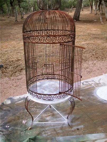 painting birdcage country design style