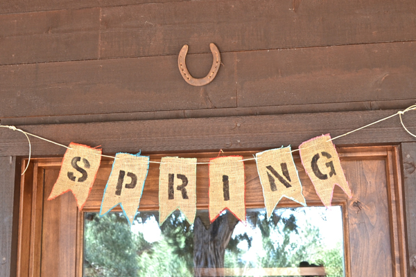 Spring-Burlap-Banner-country-design-style #burlapbanner