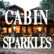 cabin sparkles https://countrydesignstyle.com #cabin #cabinatnight #cabinsparkles