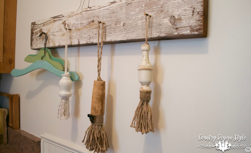 DIY Tassles made from finals and twine for rustic farmhouse style FP | Country Design Style | countrydesignstyle.com
