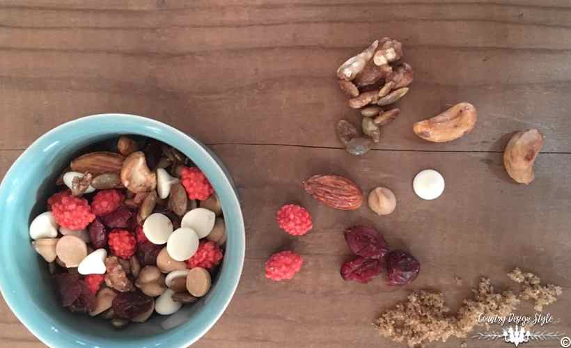 Trail Mix Recipe Main | Country Design Style | countrydesignstyle.com