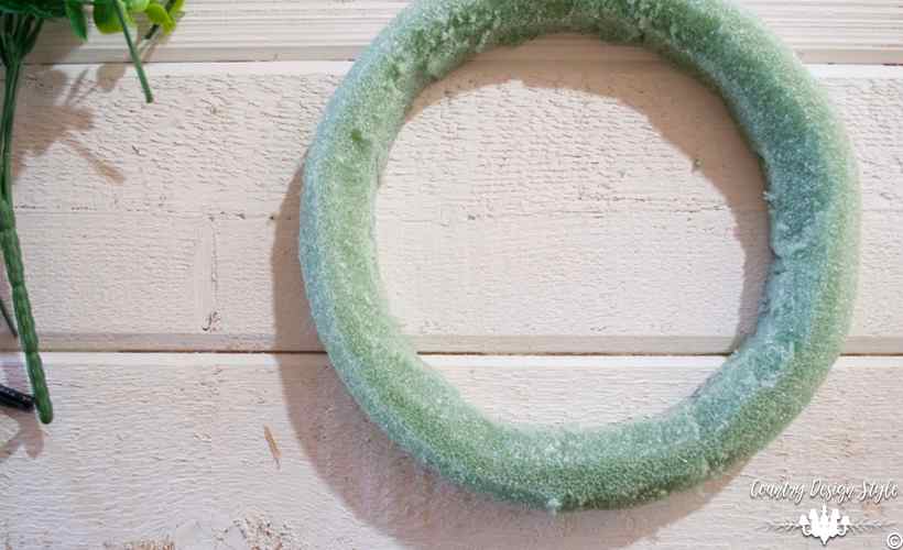 Make-your-own-wreath-and-form-shape | Country Design Style | countrydesignstyle.com