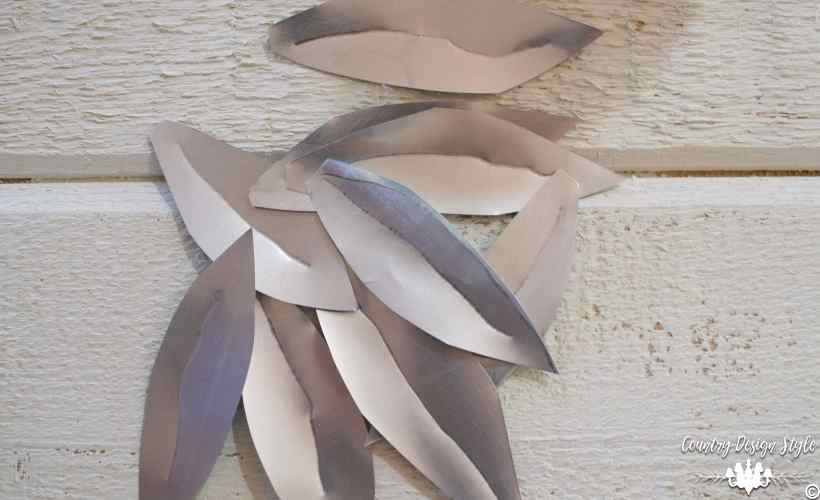 How-to-make-an-insane-metal-flower-leaves-wreath-| Country Design Style | countrydesignstyle.com