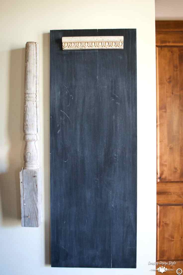 How-to-make-an-easy-DIY-chalkboard-with-scrap-wood-love | Country Design Style | countrydesignstyle.com