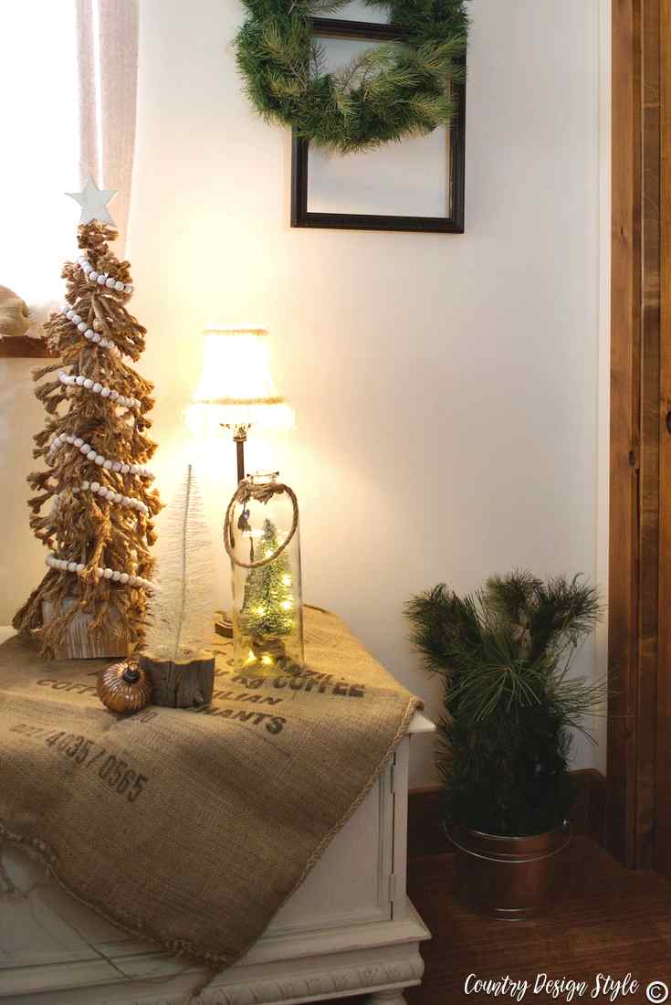 Romantic Christmas burlap and trees | Country Design Style | countrydesignstyle.com