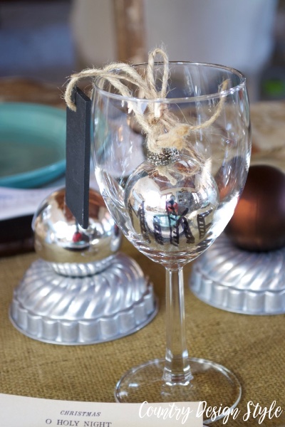 Silver ornament wine glass tag | Country Design Style | countrydesignstyle.com