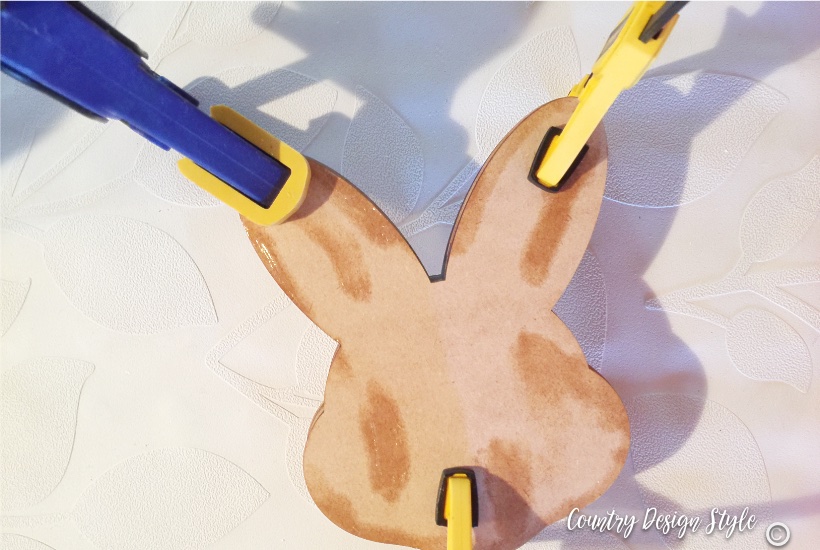 Easter bunny head clamped