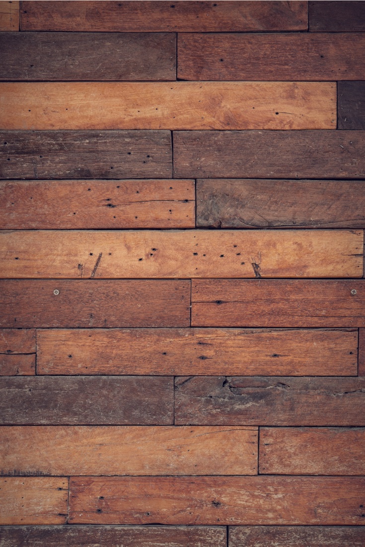 Different types of reclaimed wood