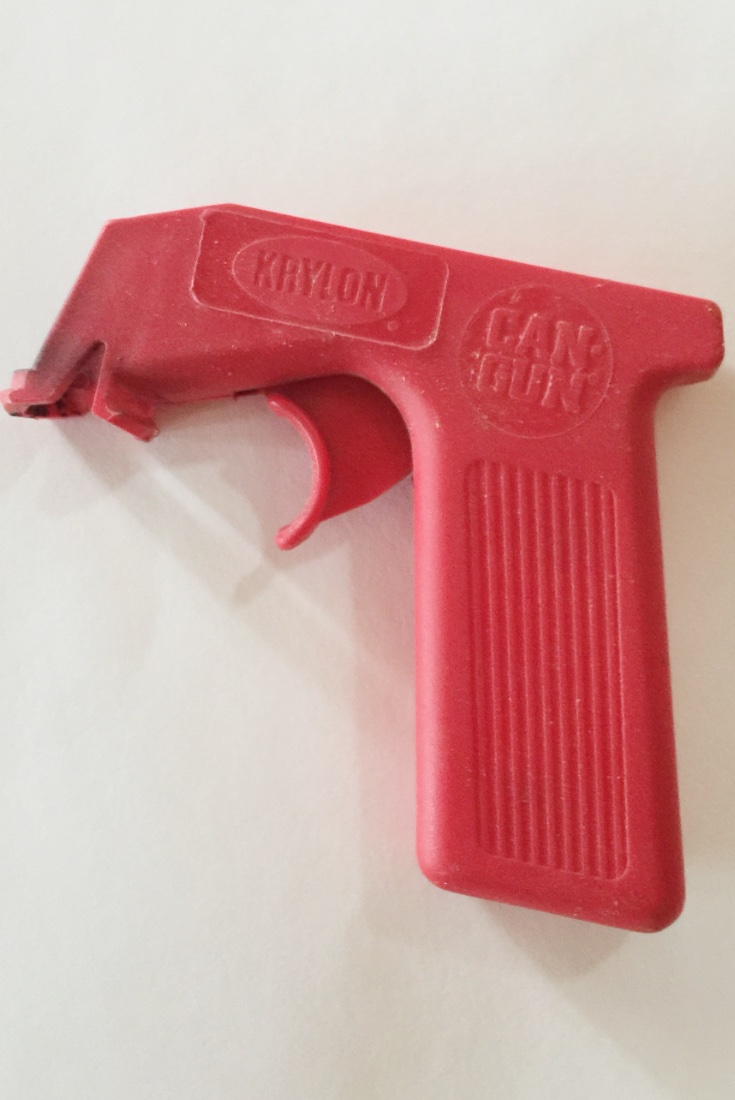 Spray paint trigger in red