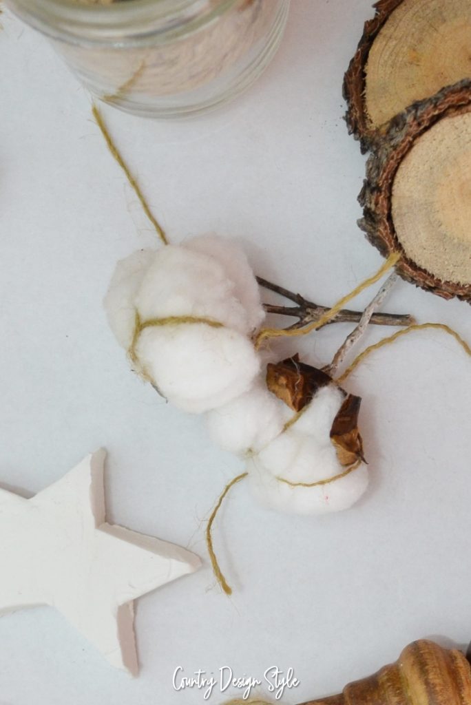 Cotton bolls for ornament tree