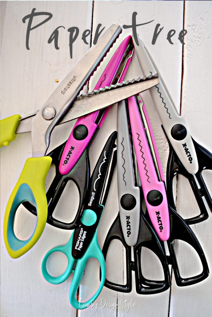 6 scissors with decorative cuts 